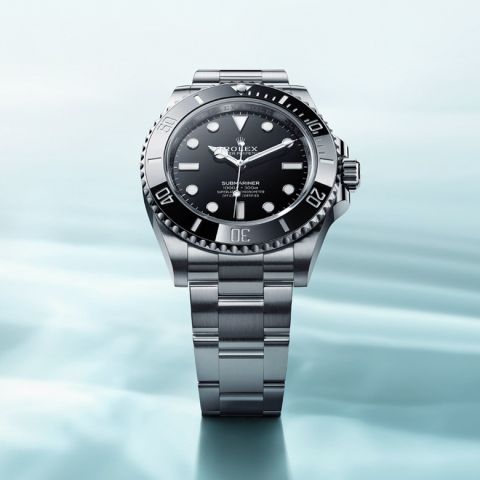 rolex-collection banner-submariner-m124060-0001-0002 2210jva 001-landscape
