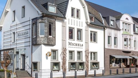 3.840x(2560) Geschichte