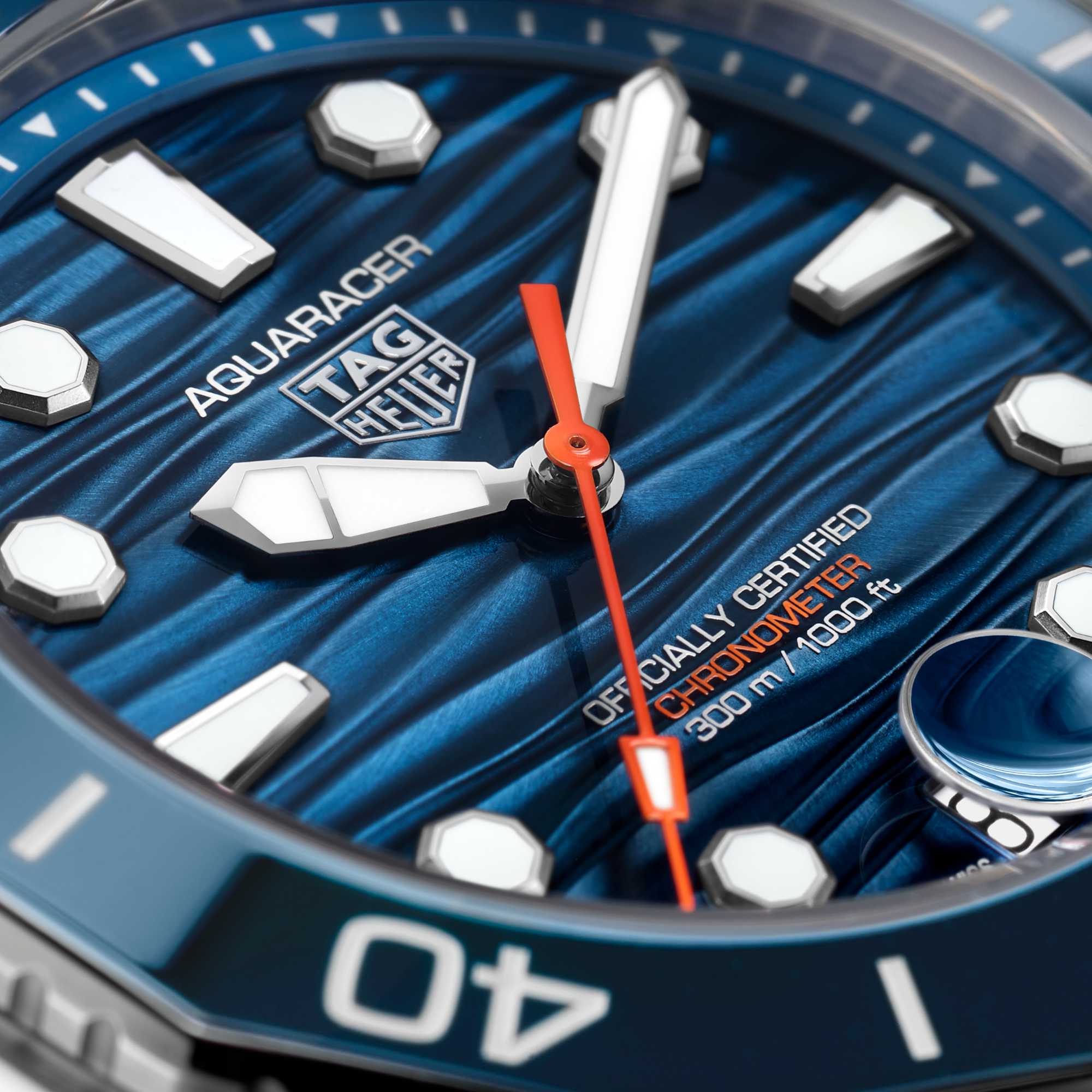 TAG HEUER AQUARACER PROFESSIONAL 300 DATE WBP5111.FT6259