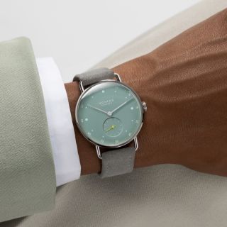 Nomos Glashuette Metro