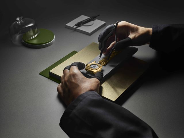 T24 PRO M79018V-0006 048