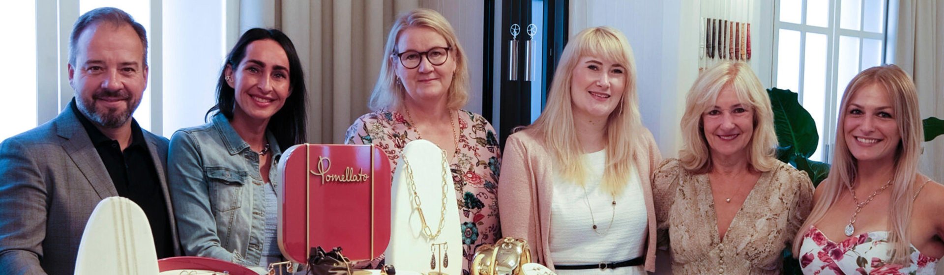 Slider - 3840x1120 px