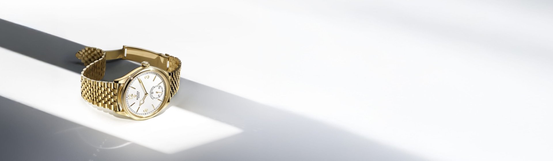 M52508-0008 2503stojan 003 copie 2000x583-2