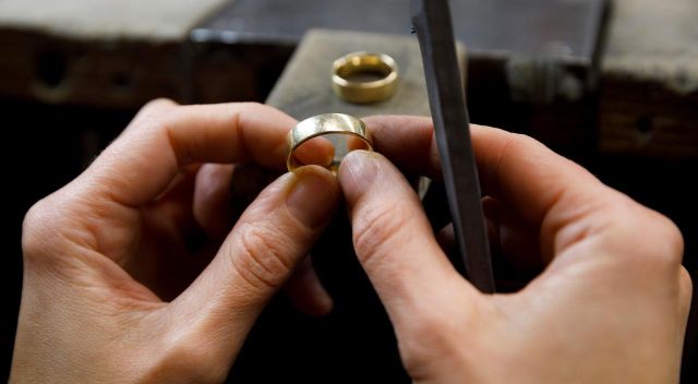 JuwelierMichels_Schmuckanfertigung_Slider_1280 x 704 px JuwelierMichels Schmuckanfertigung Slider 1280 x 704 px